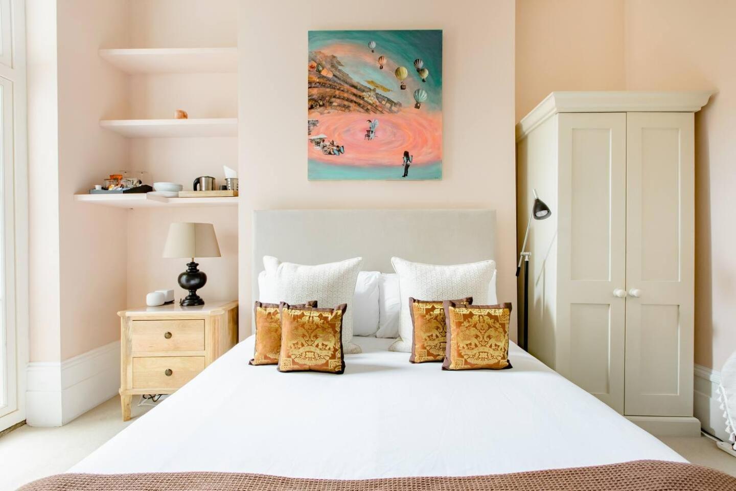 Luxury King-Bed Ensuite With Quiet Private Patio London Luaran gambar